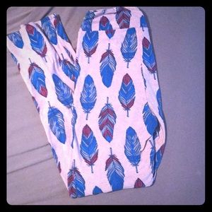 LuLaRoe Feather Leggings
